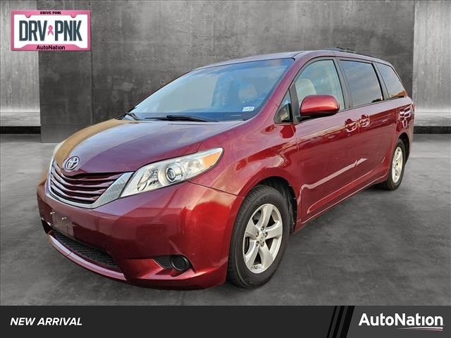 2015 Toyota Sienna LE