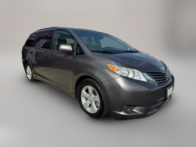 2015 Toyota Sienna LE