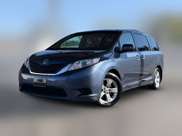 2015 Toyota Sienna LE