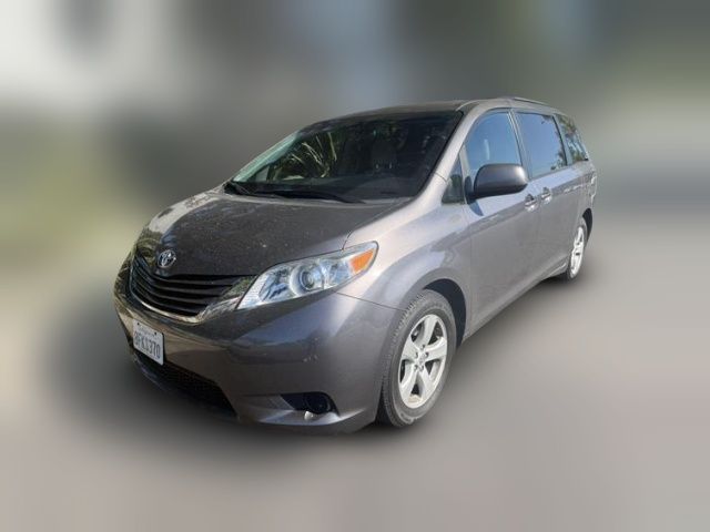 2015 Toyota Sienna LE