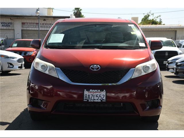 2015 Toyota Sienna 