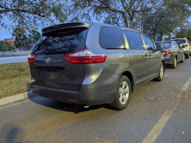 2015 Toyota Sienna L