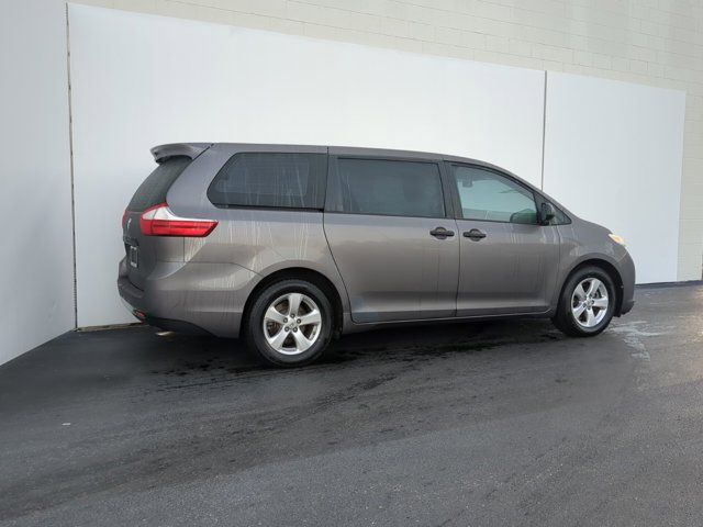 2015 Toyota Sienna L