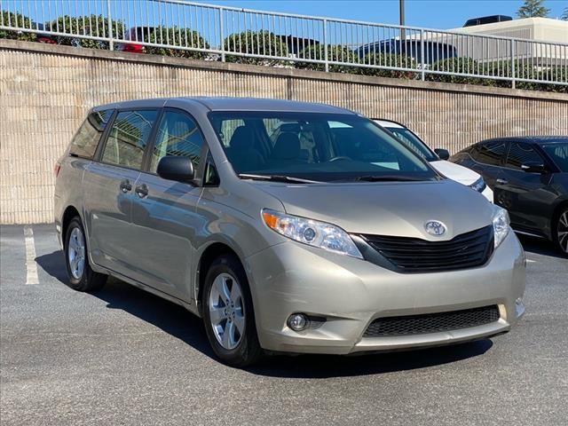 2015 Toyota Sienna L