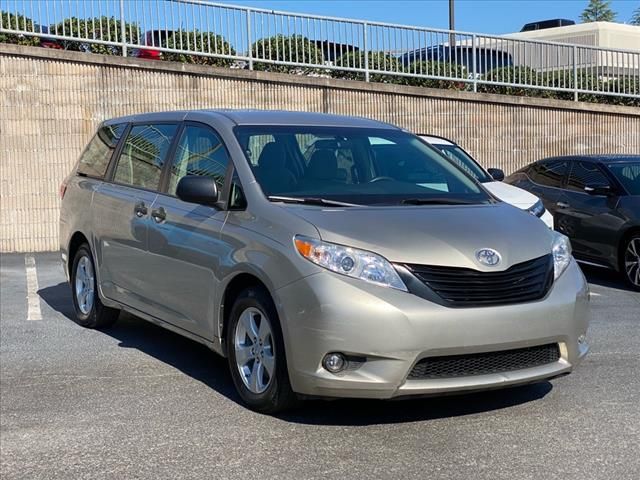 2015 Toyota Sienna L