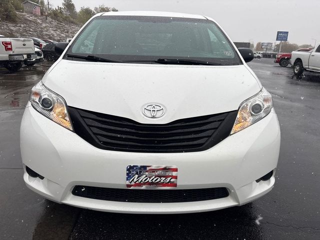 2015 Toyota Sienna L