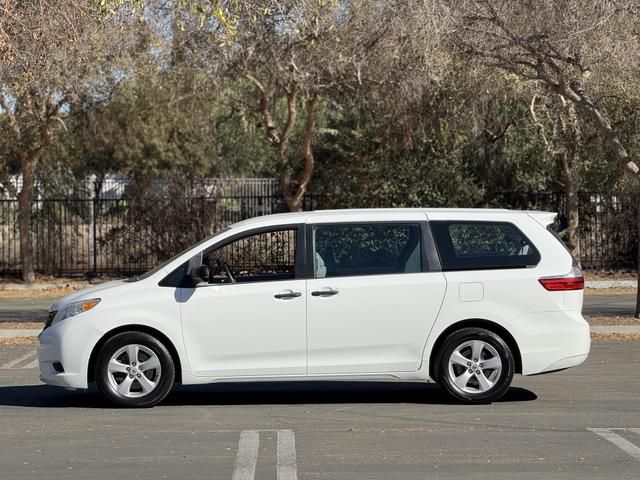 2015 Toyota Sienna L