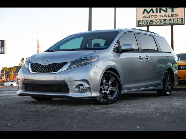 2015 Toyota Sienna SE