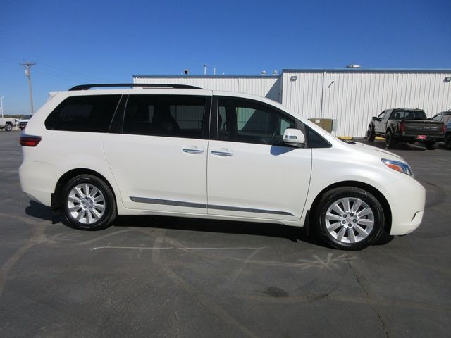 2015 Toyota Sienna 