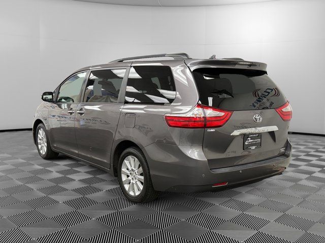 2015 Toyota Sienna 