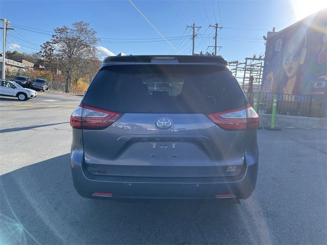 2015 Toyota Sienna Limited