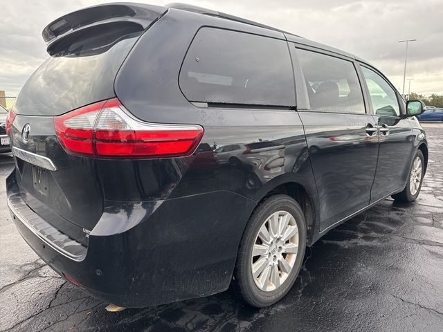 2015 Toyota Sienna 