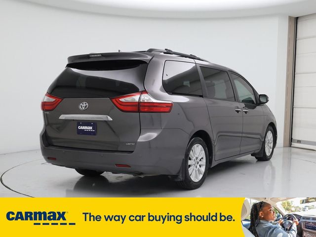 2015 Toyota Sienna 