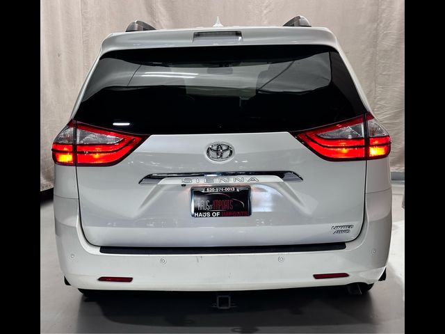 2015 Toyota Sienna 