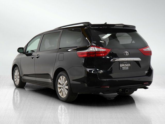 2015 Toyota Sienna 