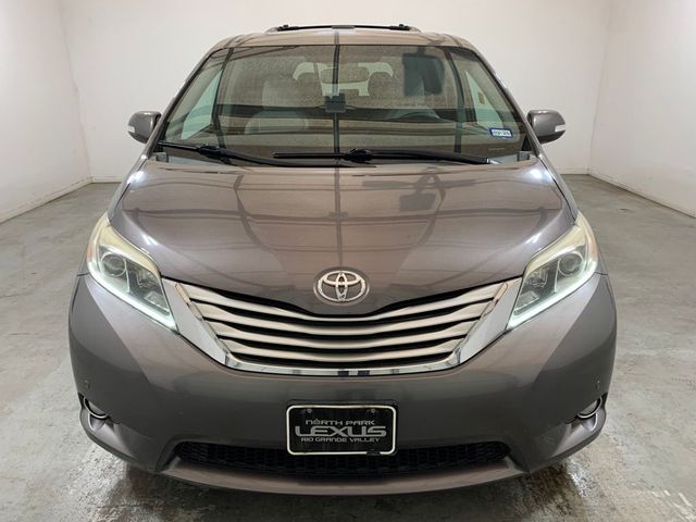 2015 Toyota Sienna 