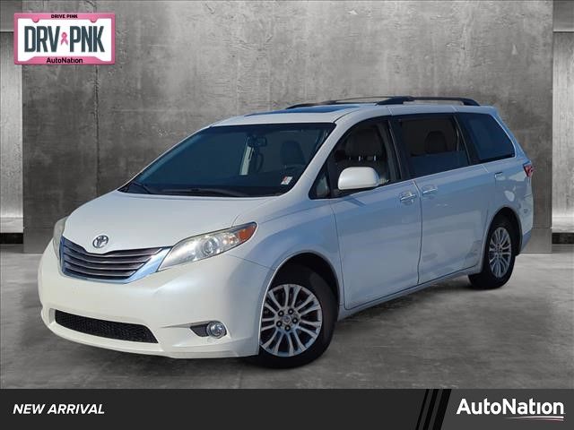 2015 Toyota Sienna XLE