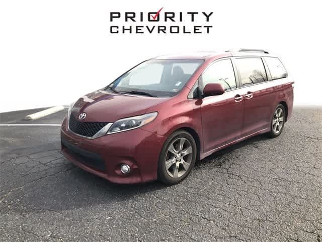 2015 Toyota Sienna SE