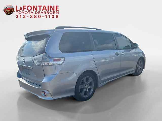 2015 Toyota Sienna SE