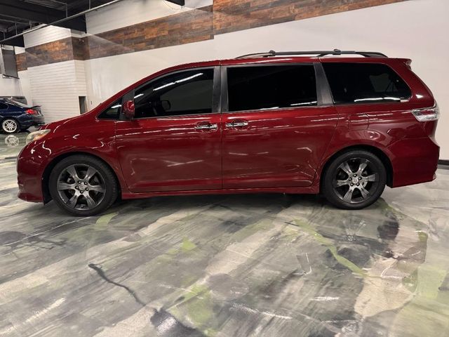 2015 Toyota Sienna SE