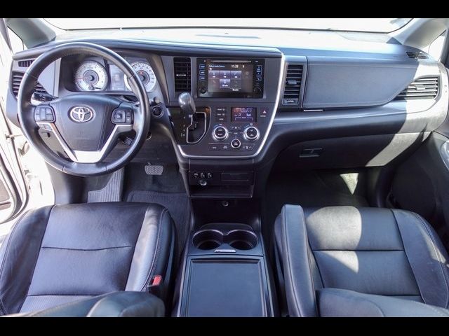 2015 Toyota Sienna SE