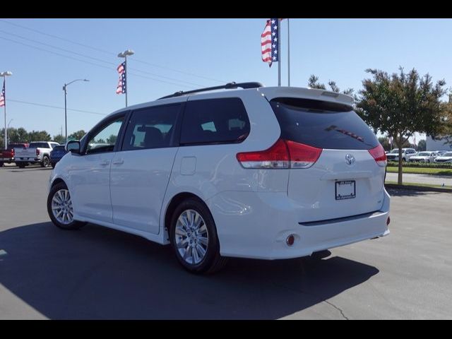 2015 Toyota Sienna SE