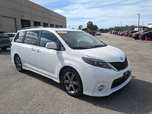 2015 Toyota Sienna SE