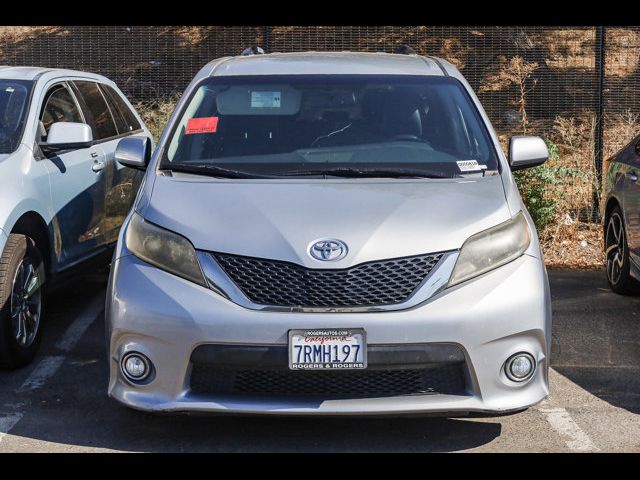 2015 Toyota Sienna SE