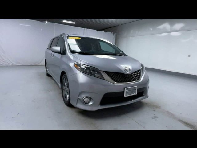 2015 Toyota Sienna SE