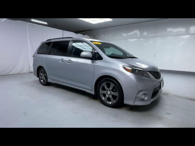 2015 Toyota Sienna SE