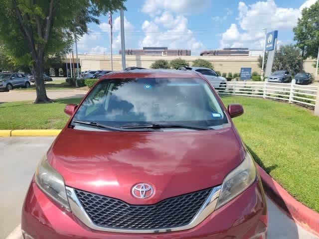 2015 Toyota Sienna SE