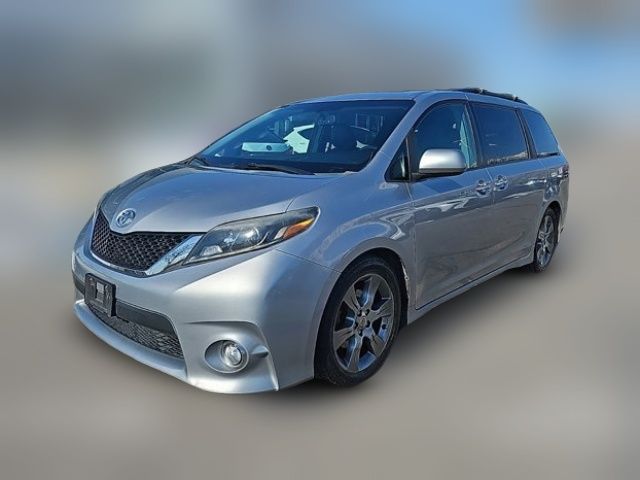 2015 Toyota Sienna SE