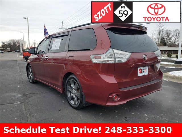 2015 Toyota Sienna SE