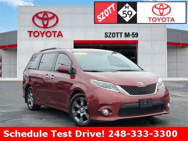 2015 Toyota Sienna SE