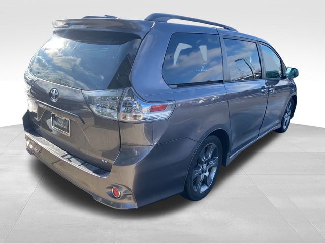 2015 Toyota Sienna 