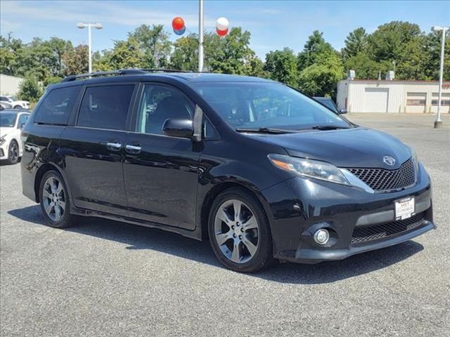 2015 Toyota Sienna SE