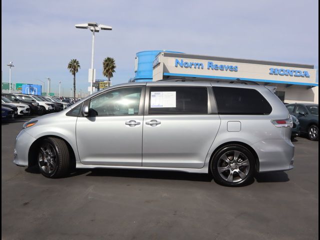 2015 Toyota Sienna SE