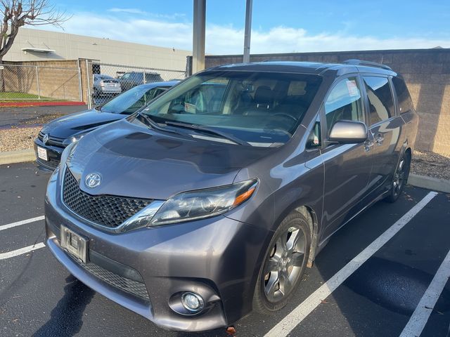 2015 Toyota Sienna SE