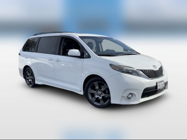 2015 Toyota Sienna 