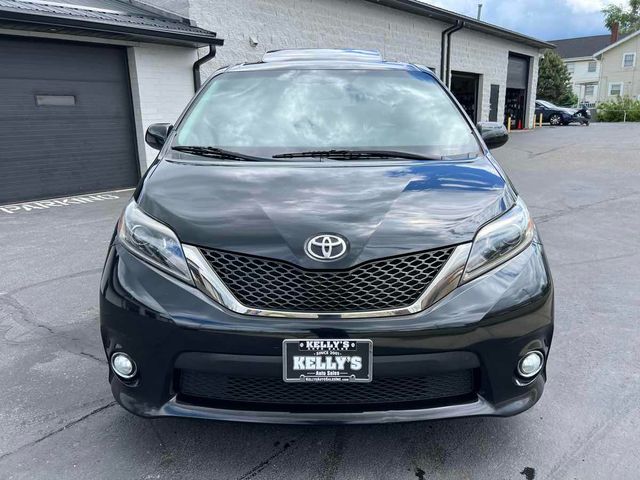 2015 Toyota Sienna SE