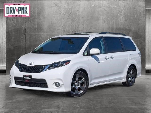 2015 Toyota Sienna SE