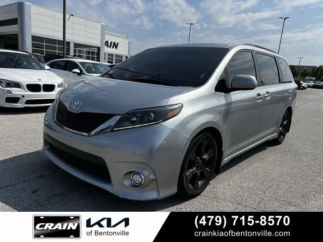 2015 Toyota Sienna SE