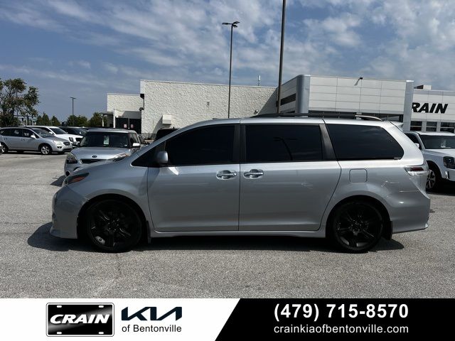 2015 Toyota Sienna SE