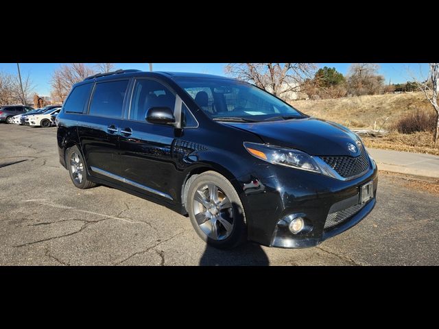 2015 Toyota Sienna SE