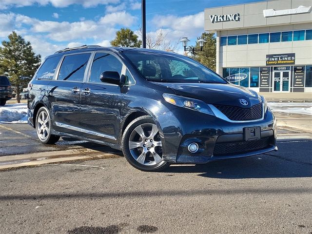 2015 Toyota Sienna SE