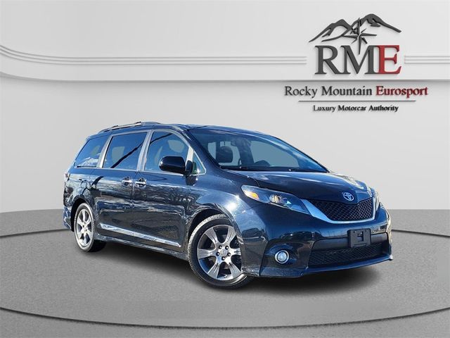 2015 Toyota Sienna SE