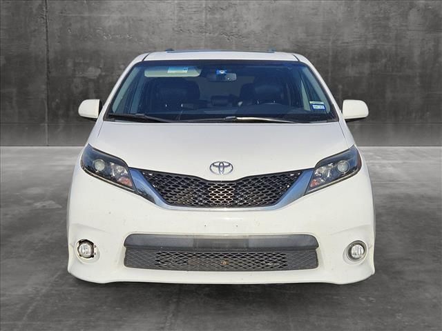 2015 Toyota Sienna SE