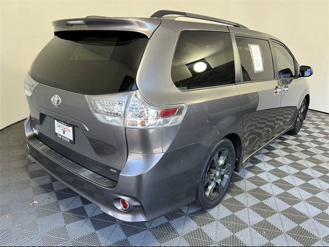 2015 Toyota Sienna SE