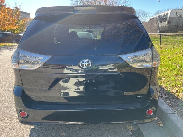 2015 Toyota Sienna SE