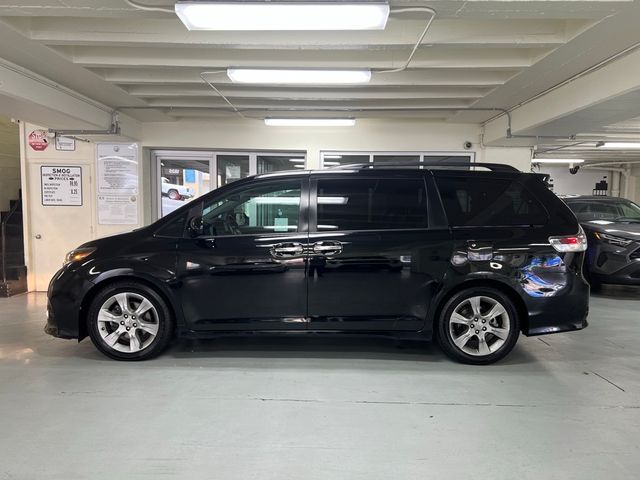 2015 Toyota Sienna SE